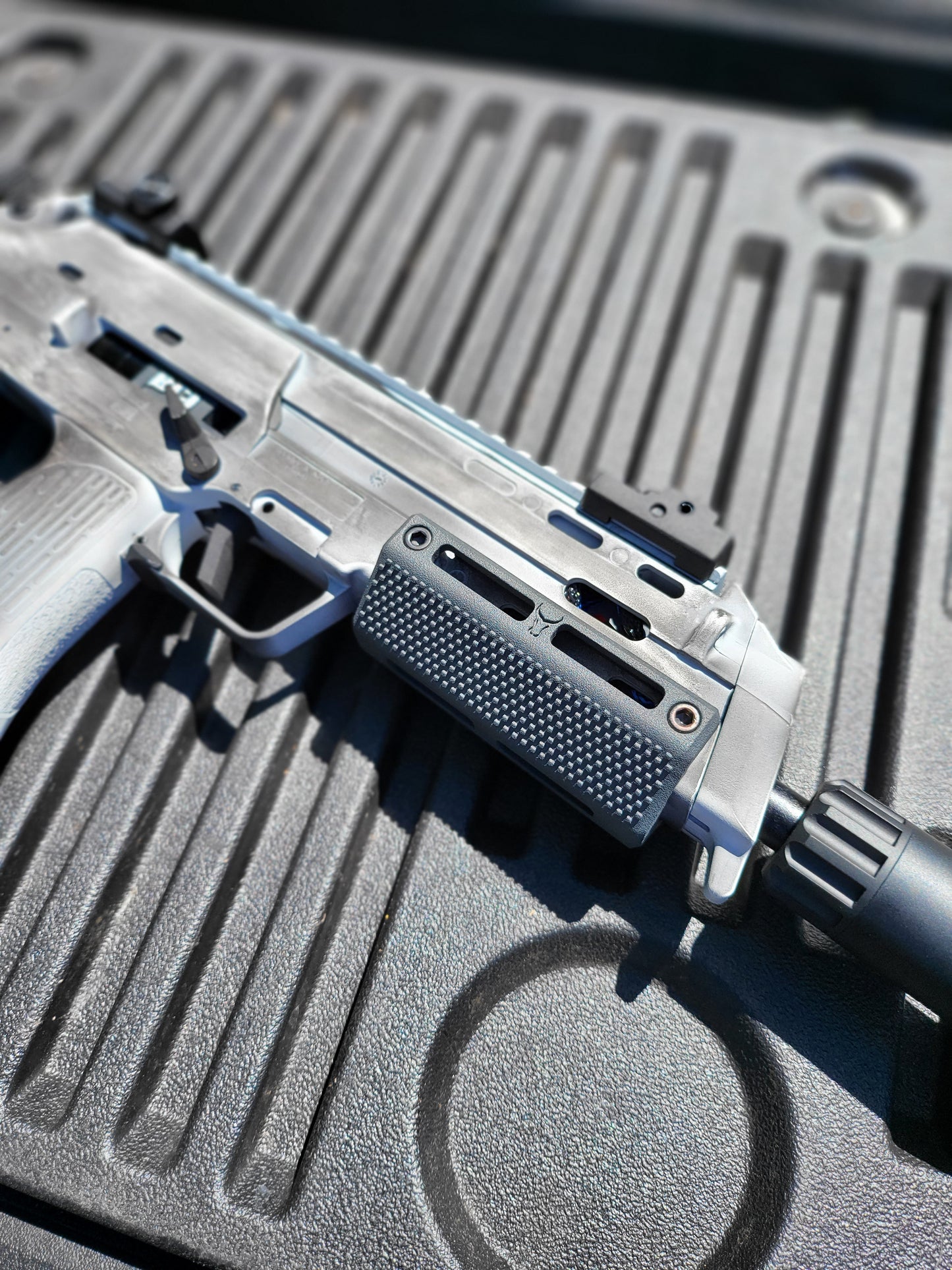 VFC MP7 M-LOK Textured Tri-Rail Handguard