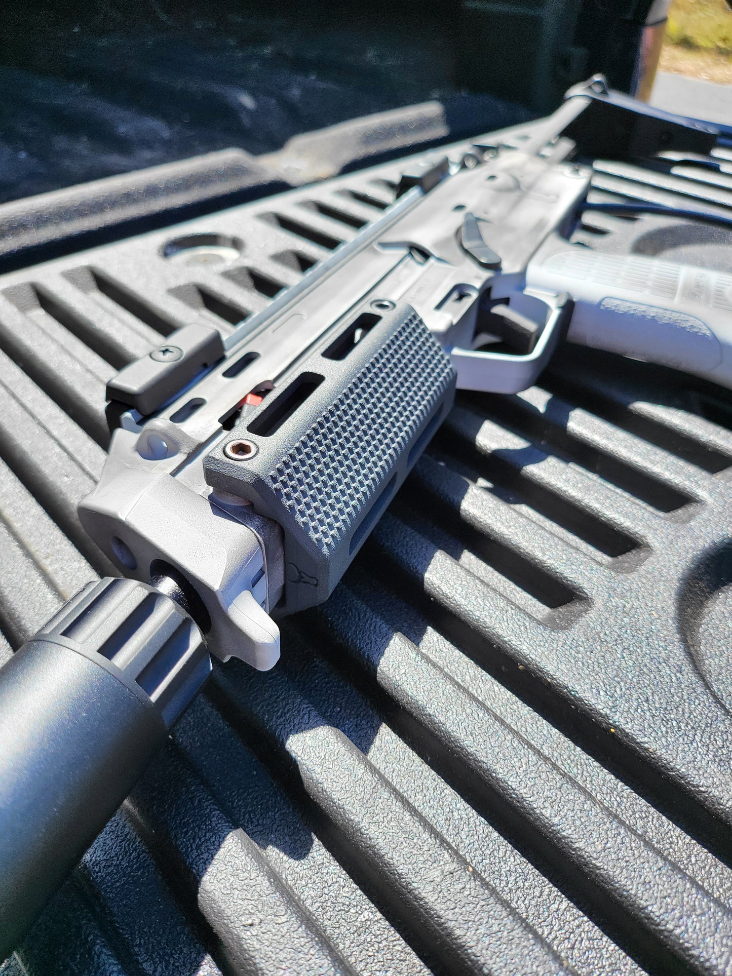 VFC MP7 M-LOK Textured Tri-Rail Handguard